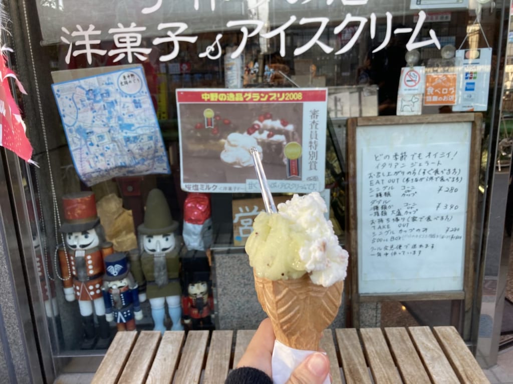 ドーカン店前ジェラート