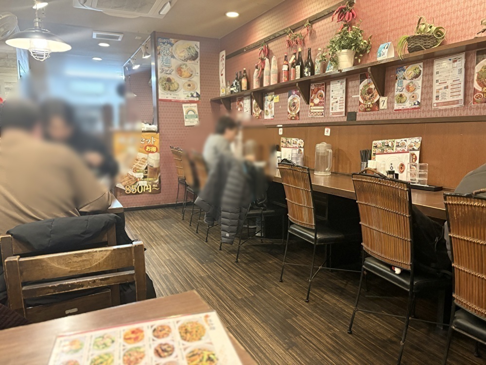 東中野にある『陳麻家東中野駅西口店』の店内