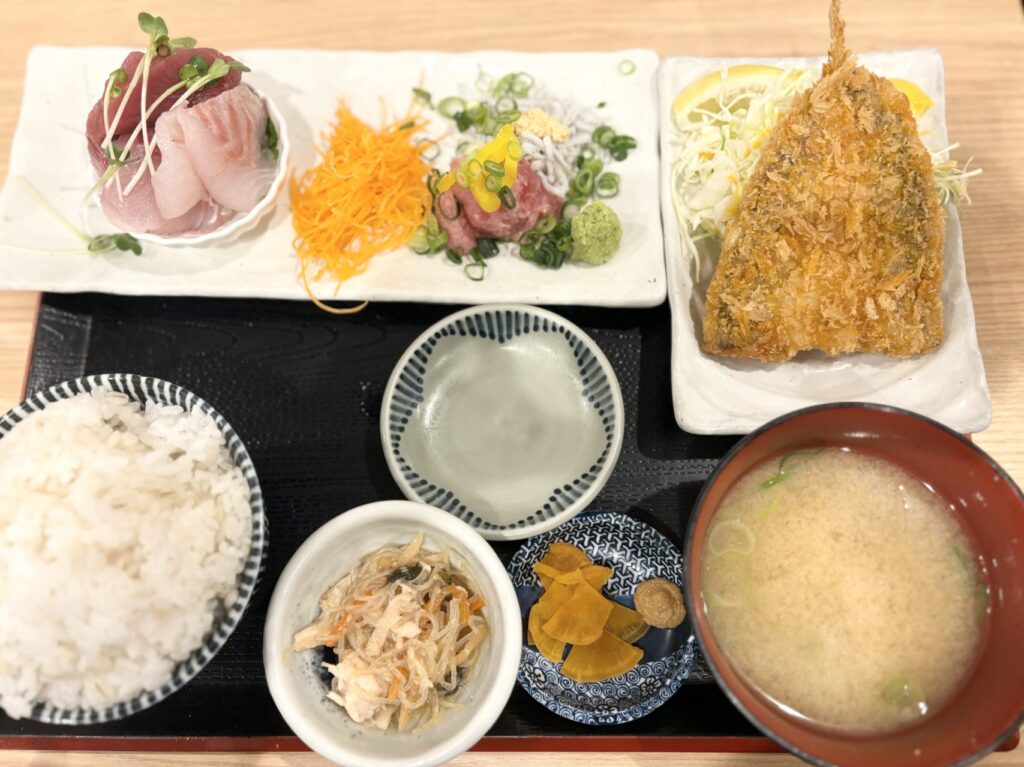 中野にある『食堂 髙ひろ 中野店』の髙ひろ定食